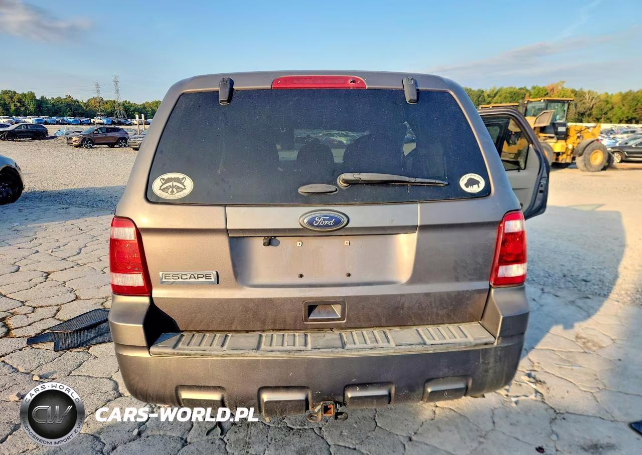 2011 Ford Escape Xls VIN:1FMCU9C75BKA94135 - 6