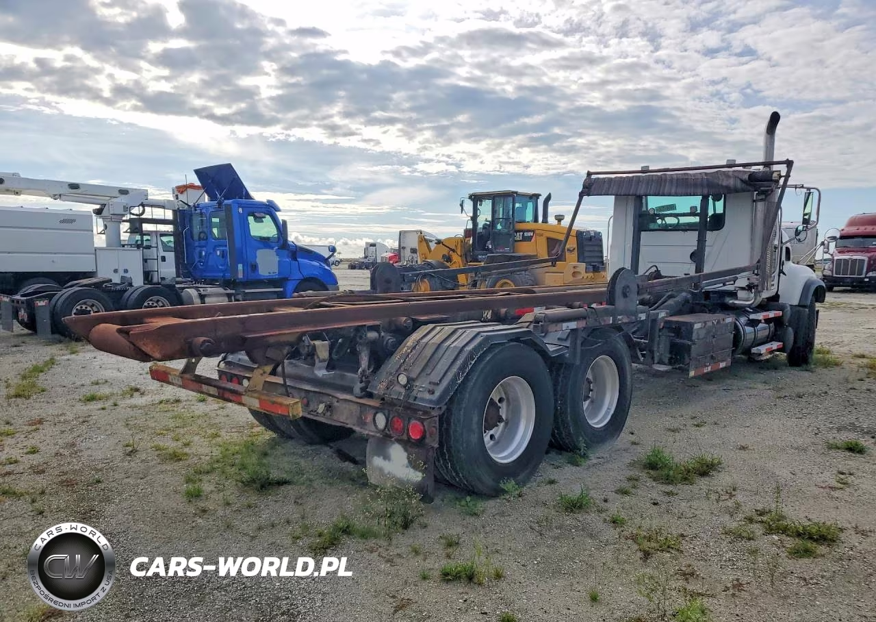 2006 Mack Cv713 Roll-Off Container Truck VIN:1M2AG11C06M052871 - 3