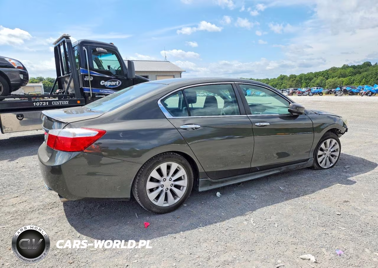 2013 Honda Accord Ex VIN:1HGCR2F75DA102057 - 3