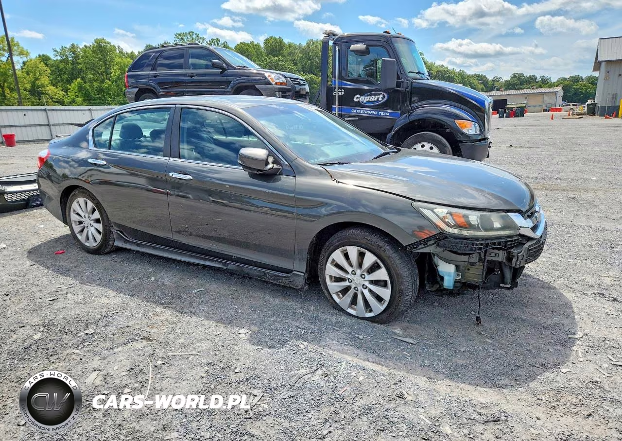 2013 Honda Accord Ex VIN:1HGCR2F75DA102057 - 4