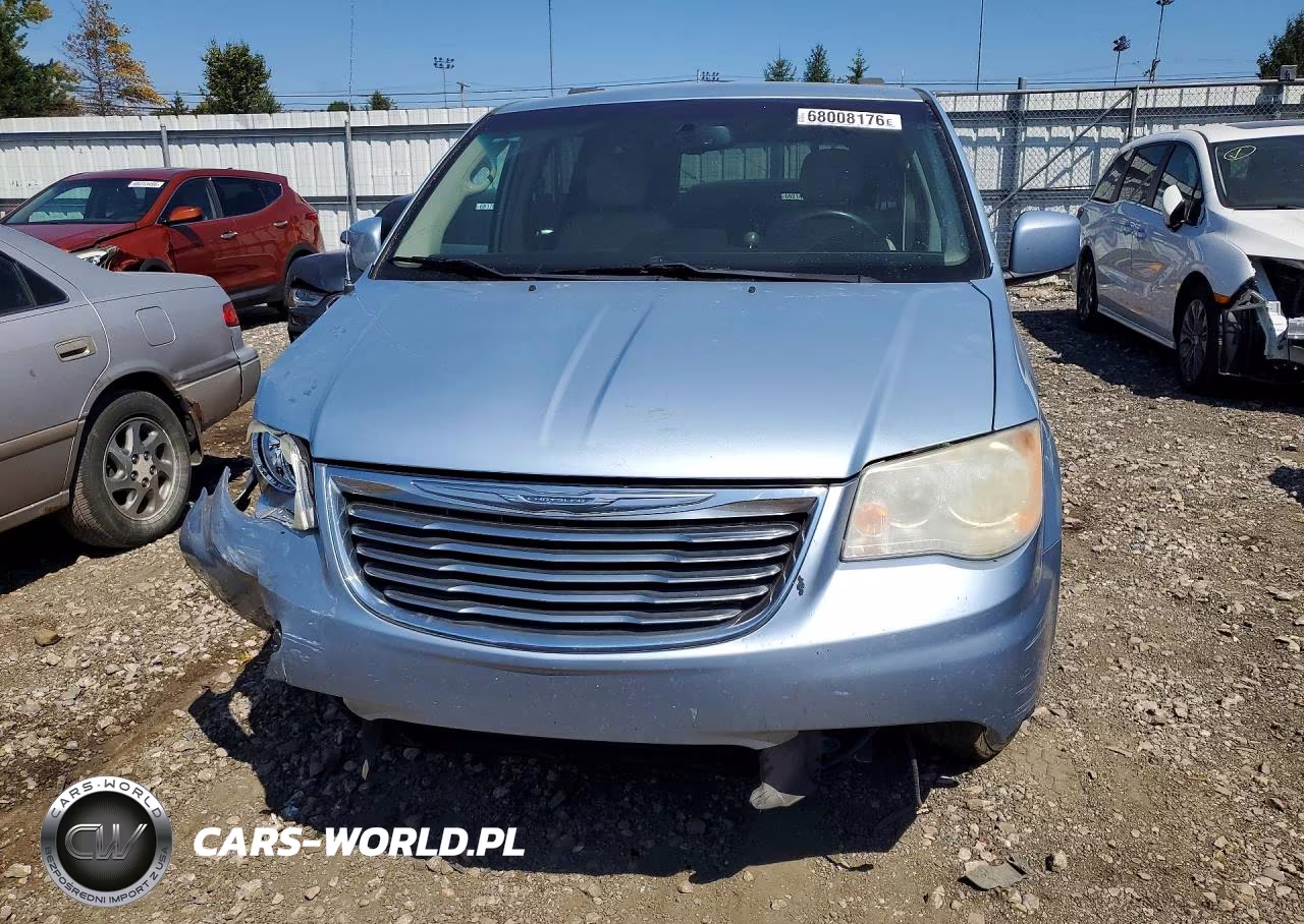 2013 Chrysler Town & Country Touring VIN:2C4RC1BGXDR745445 - 5