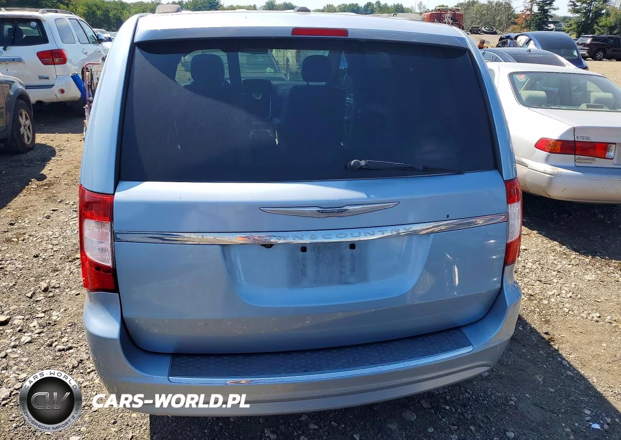 2013 Chrysler Town & Country Touring VIN:2C4RC1BGXDR745445 - 6