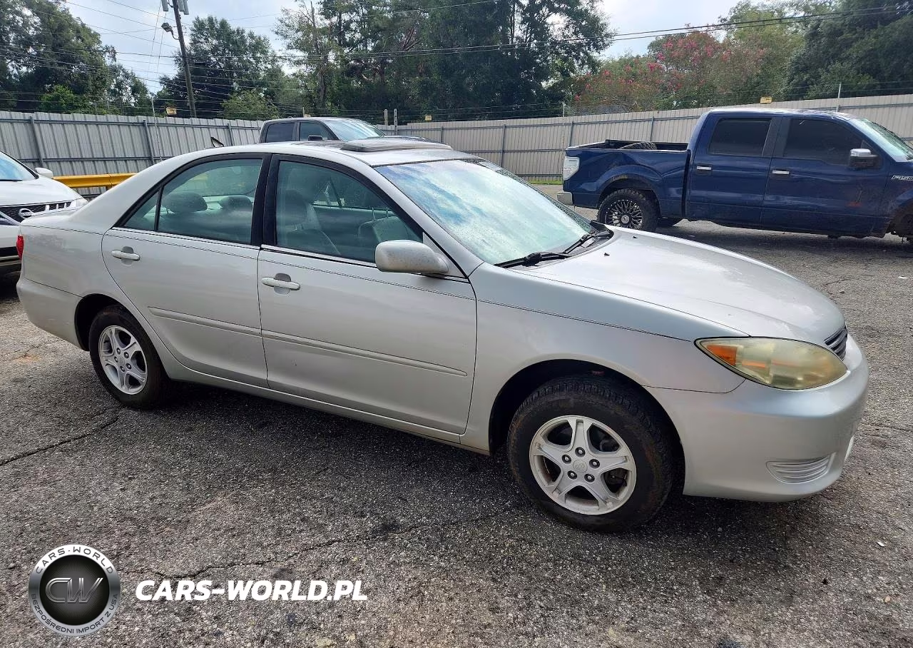 2005 Toyota Camry Automatic VIN:4T1BE30K95U586125 - 4