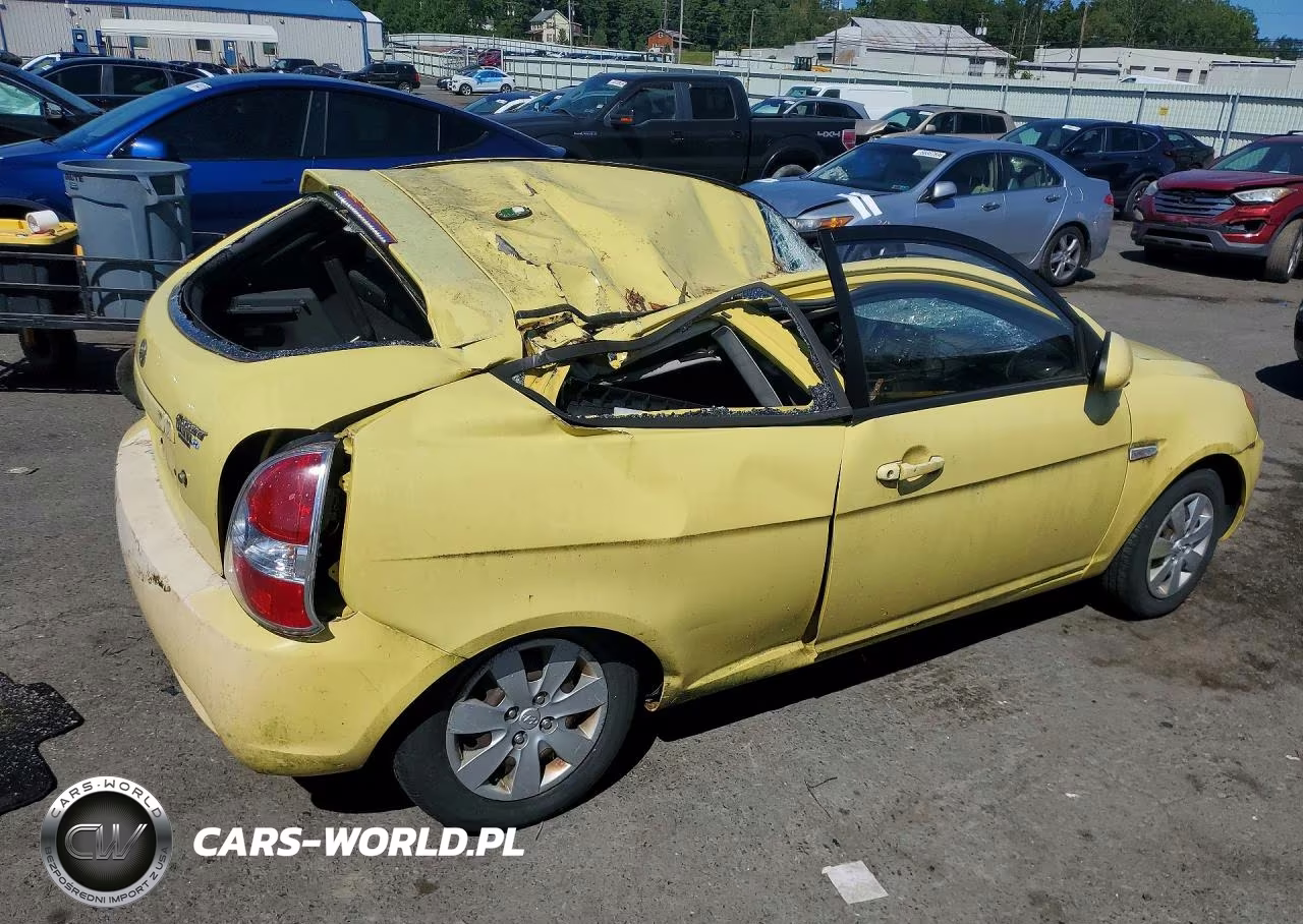 2009 Hyundai Accent Gs VIN:KMHCM36C69U129088 - 3