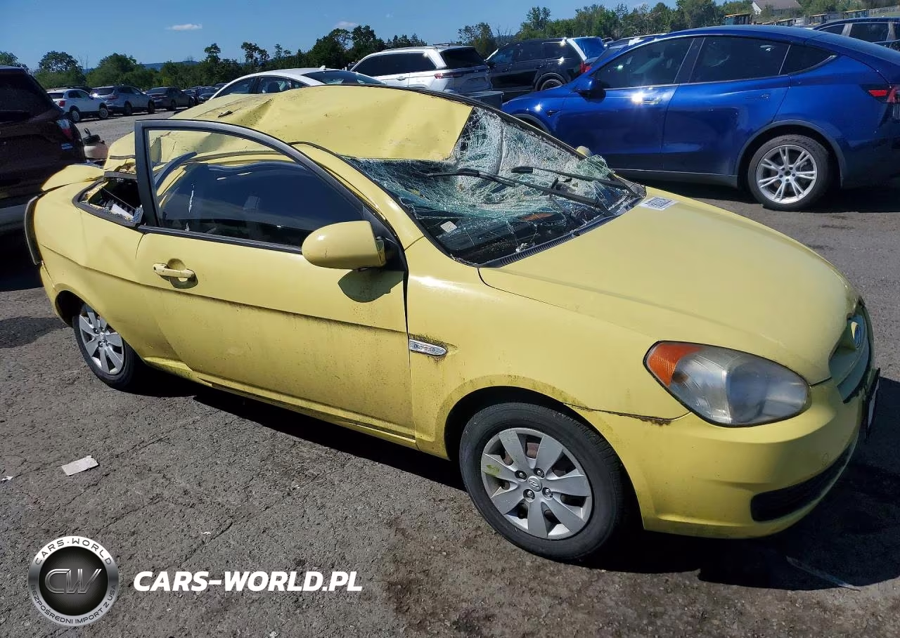 2009 Hyundai Accent Gs VIN:KMHCM36C69U129088 - 4
