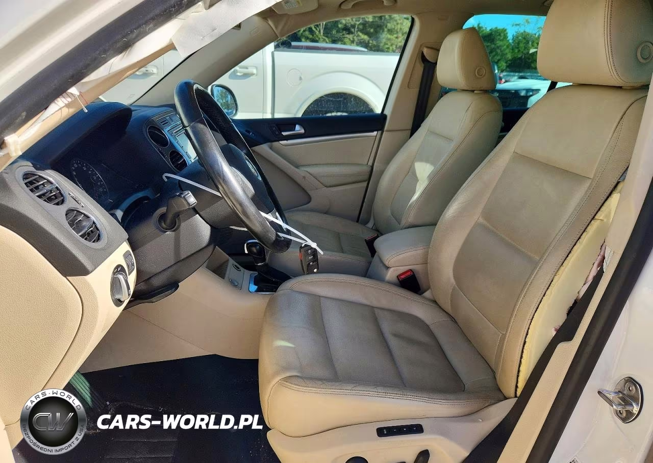 2012 Volkswagen Tiguan S VIN:WVGAV7AX9CW610356 - 7