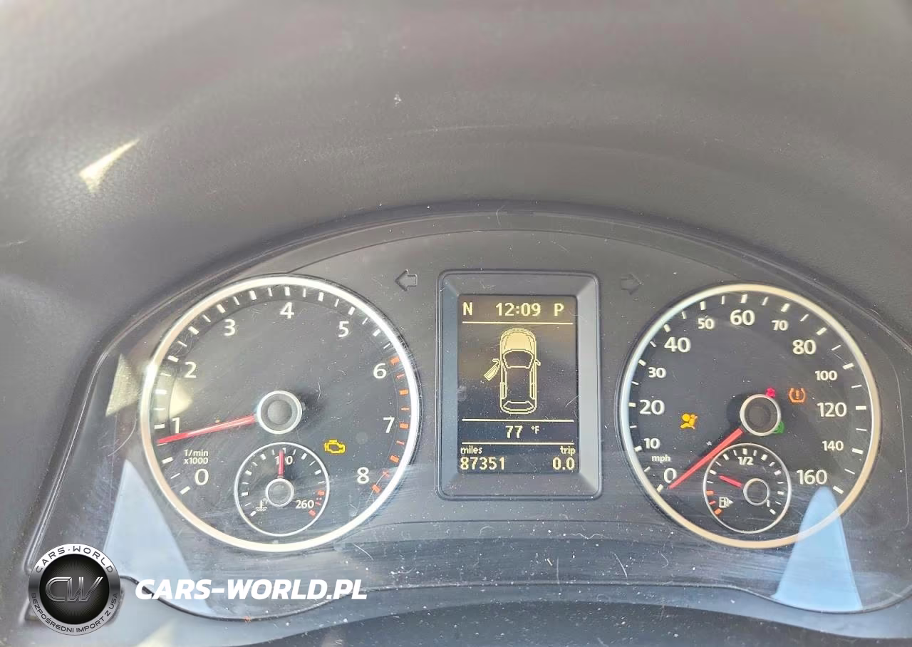 2012 Volkswagen Tiguan S VIN:WVGAV7AX9CW610356 - 9