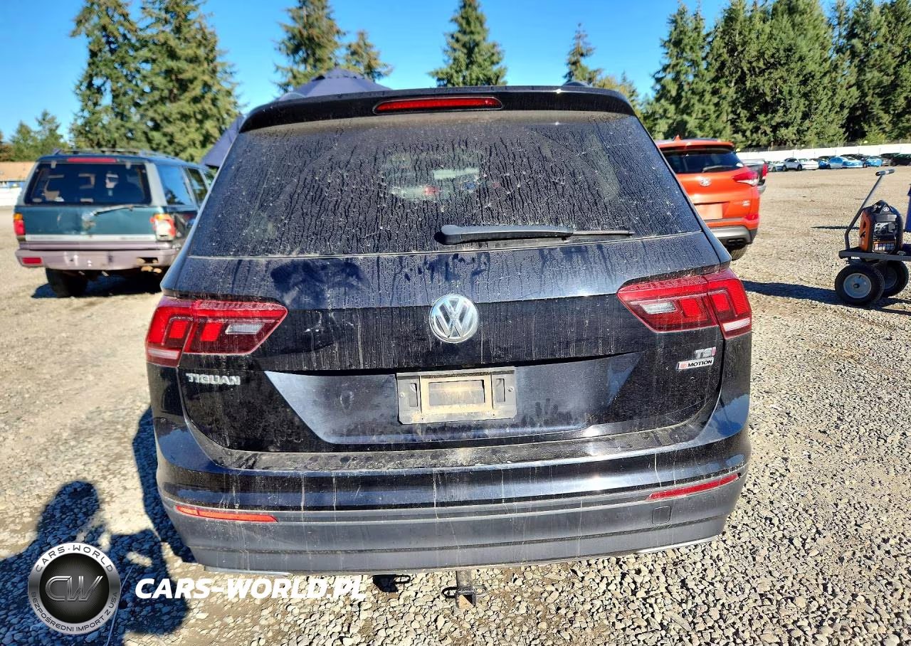 2018 Volkswagen Tiguan S VIN:3VV0B7AX9JM094121 - 6