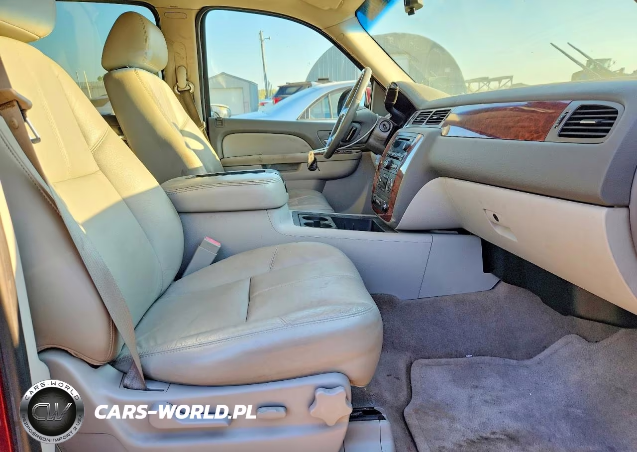 2010 Chevrolet Suburban K1500 Lt VIN:1GNUKJE30AR267793 - 7