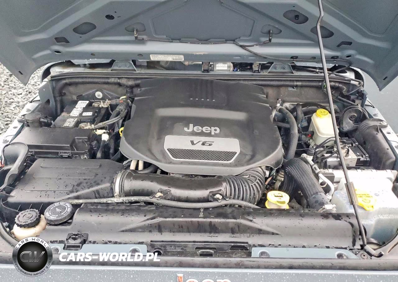 2014 Jeep Wrangler Unlimited Sport VIN:1C4BJWDG0EL218266 - 12