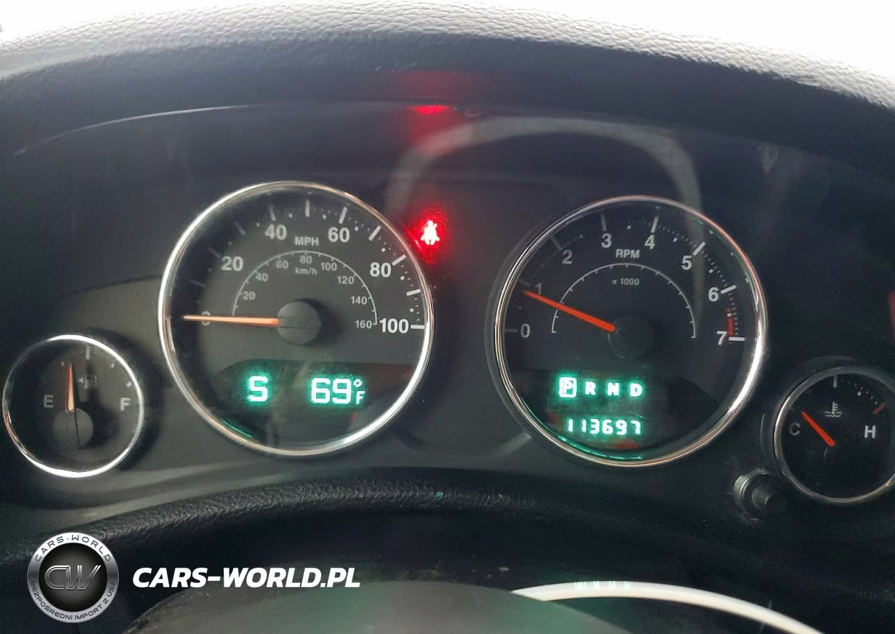 2014 Jeep Wrangler Unlimited Sport VIN:1C4BJWDG0EL218266 - 9