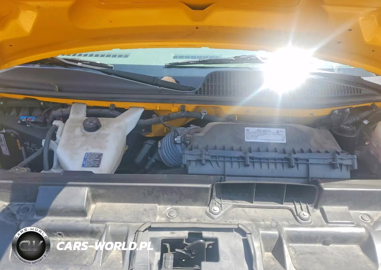 2022 GMC Savana Box Truck VIN:7GZ37TC70NN006817 - 12