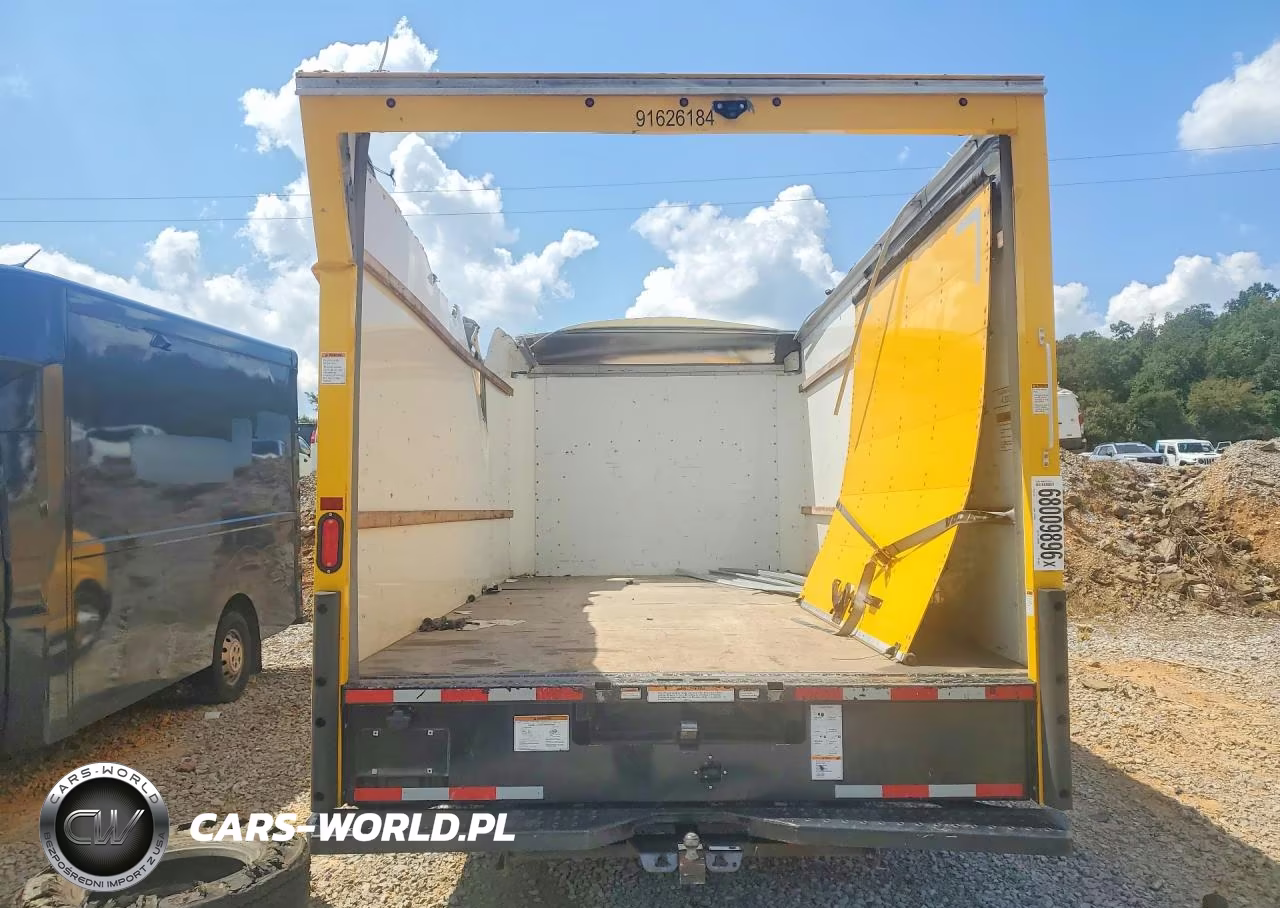 2022 GMC Savana Box Truck VIN:7GZ37TC70NN006817 - 6