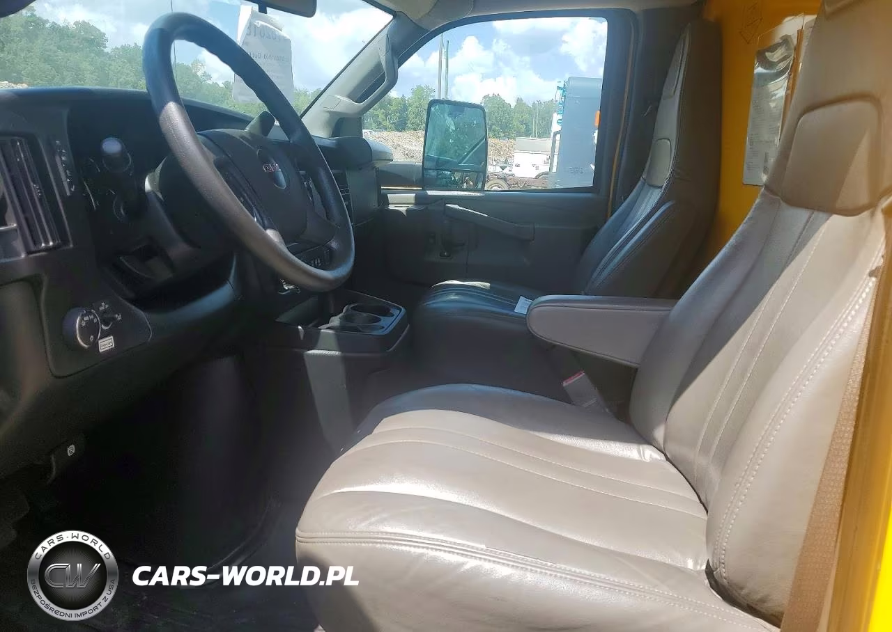 2022 GMC Savana Box Truck VIN:7GZ37TC70NN006817 - 7