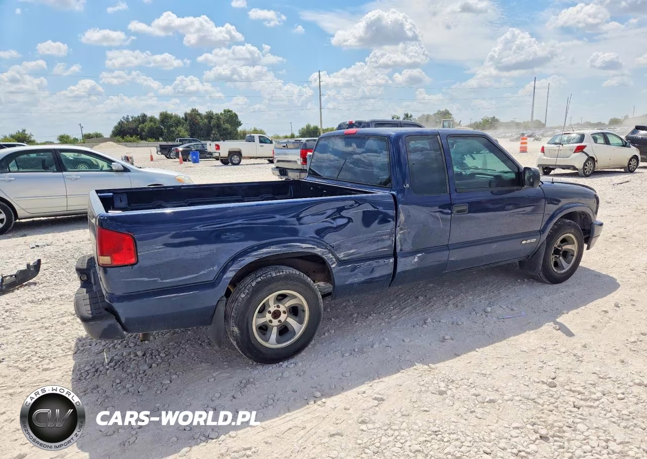 2003 Chevrolet S Truck S10 VIN:1GCCS19H338215321 - 3