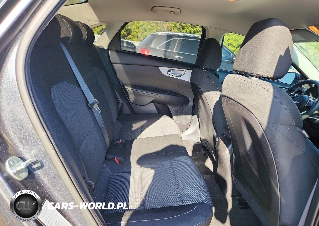2023 Kia Forte Lxs VIN:3KPF24ADXPE644846 - 10