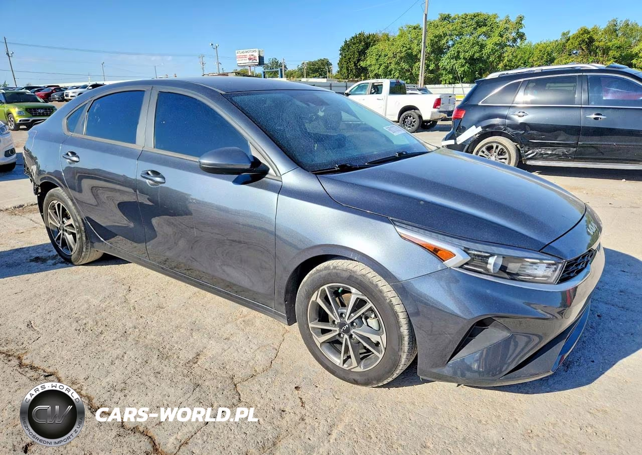 2023 Kia Forte Lxs VIN:3KPF24ADXPE644846 - 4