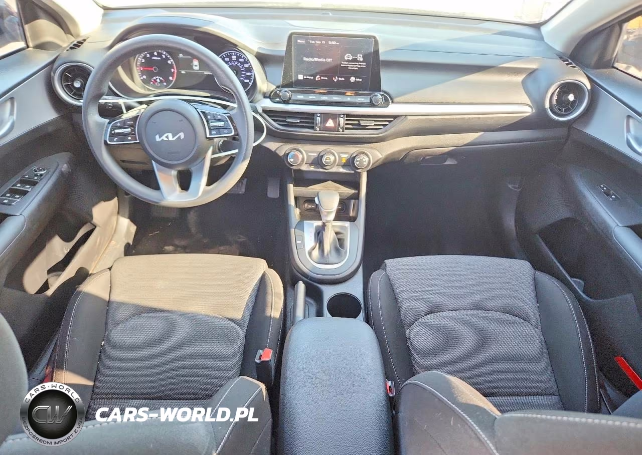 2023 Kia Forte Lxs VIN:3KPF24ADXPE644846 - 8