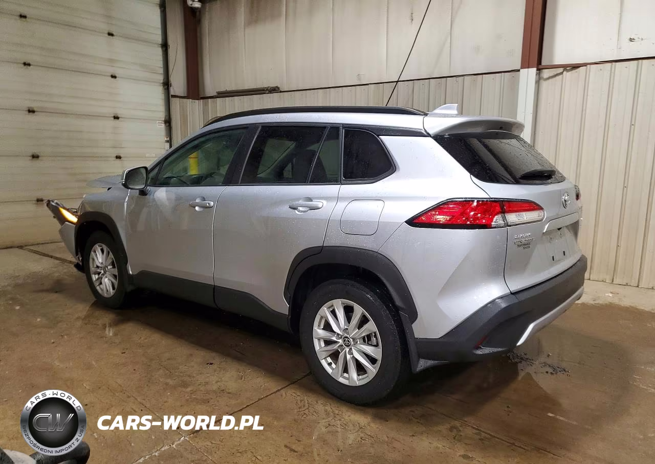 2022 Toyota Corolla Cross Le VIN:7MUCAABG7NV021514 - 2