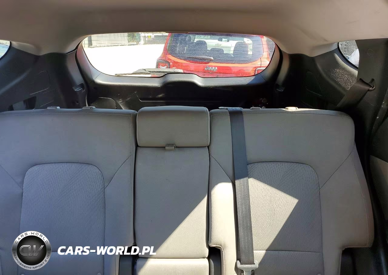 2016 Hyundai Santa Fe Sport 2.4L VIN:5XYZU3LB0GG342241 - 10
