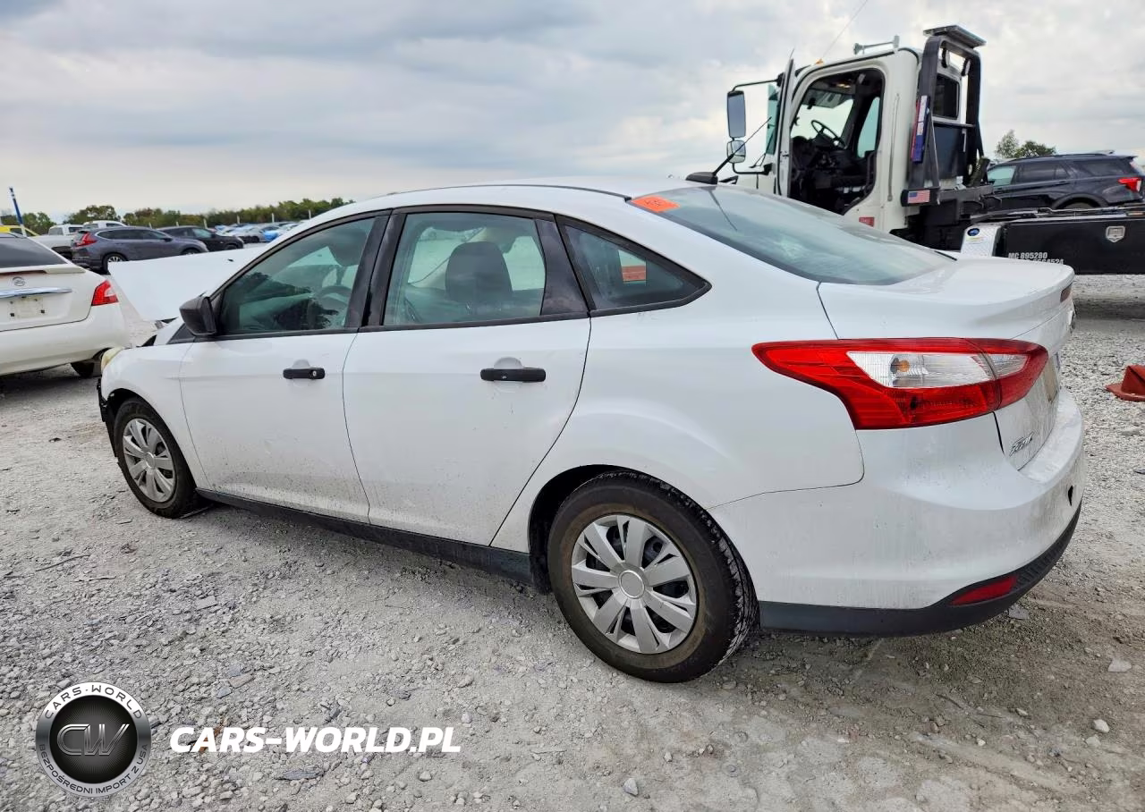 2012 Ford Focus S VIN:1FAHP3E20CL400305 - 2