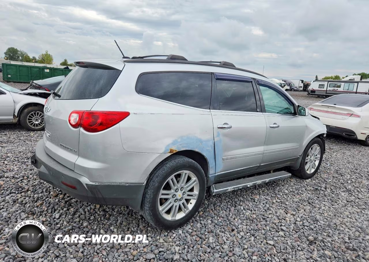 2011 Chevrolet Traverse Lt VIN:1GNKRGED5BJ389810 - 3