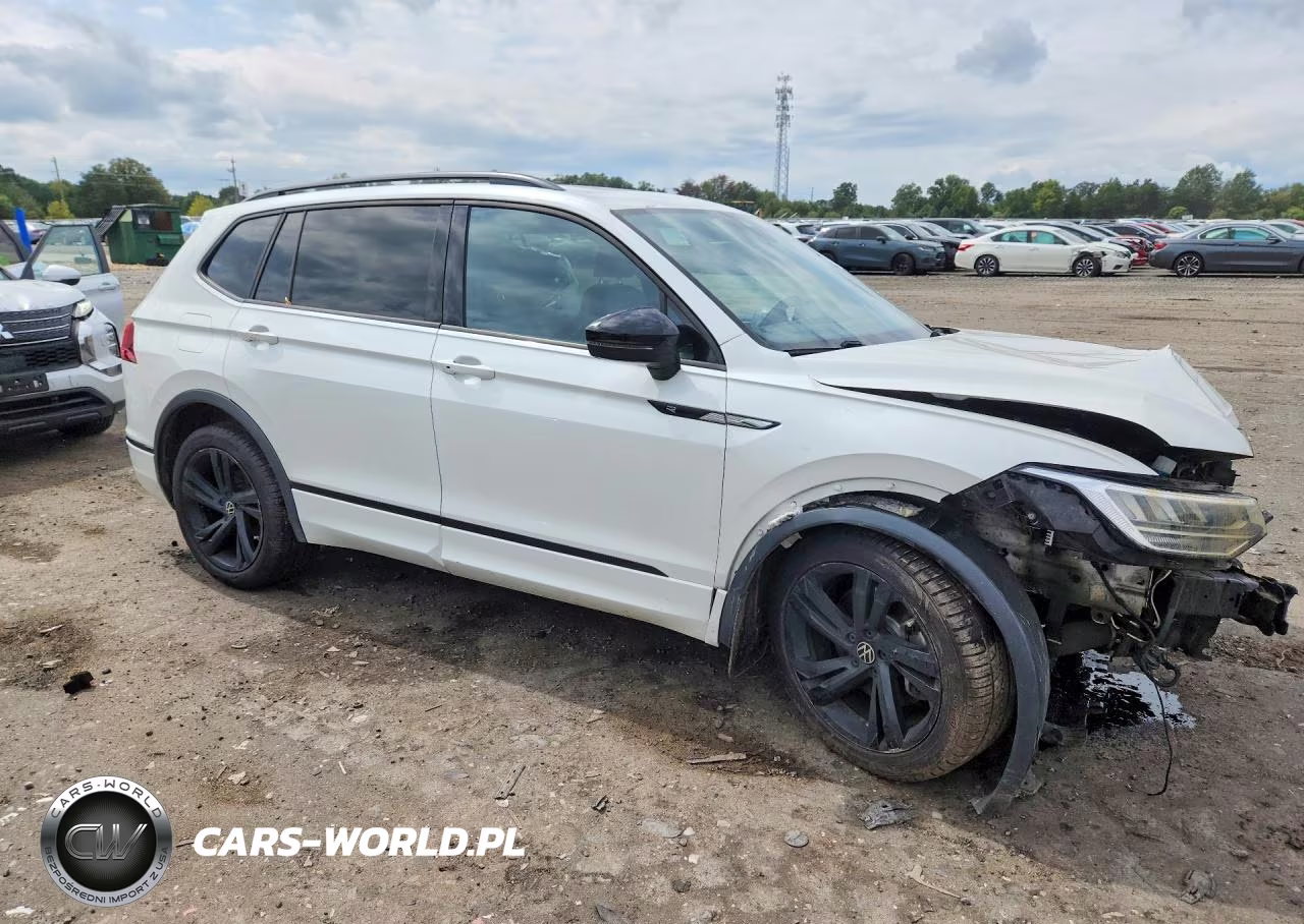 2023 Volkswagen Tiguan Se R-Line Black VIN:3VV8B7AX0PM030349 - 4