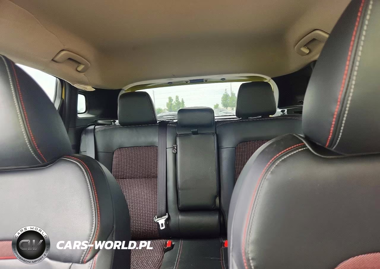 2025 Nissan Kicks Sr VIN:3N8AP6DA5SL366911 - 10