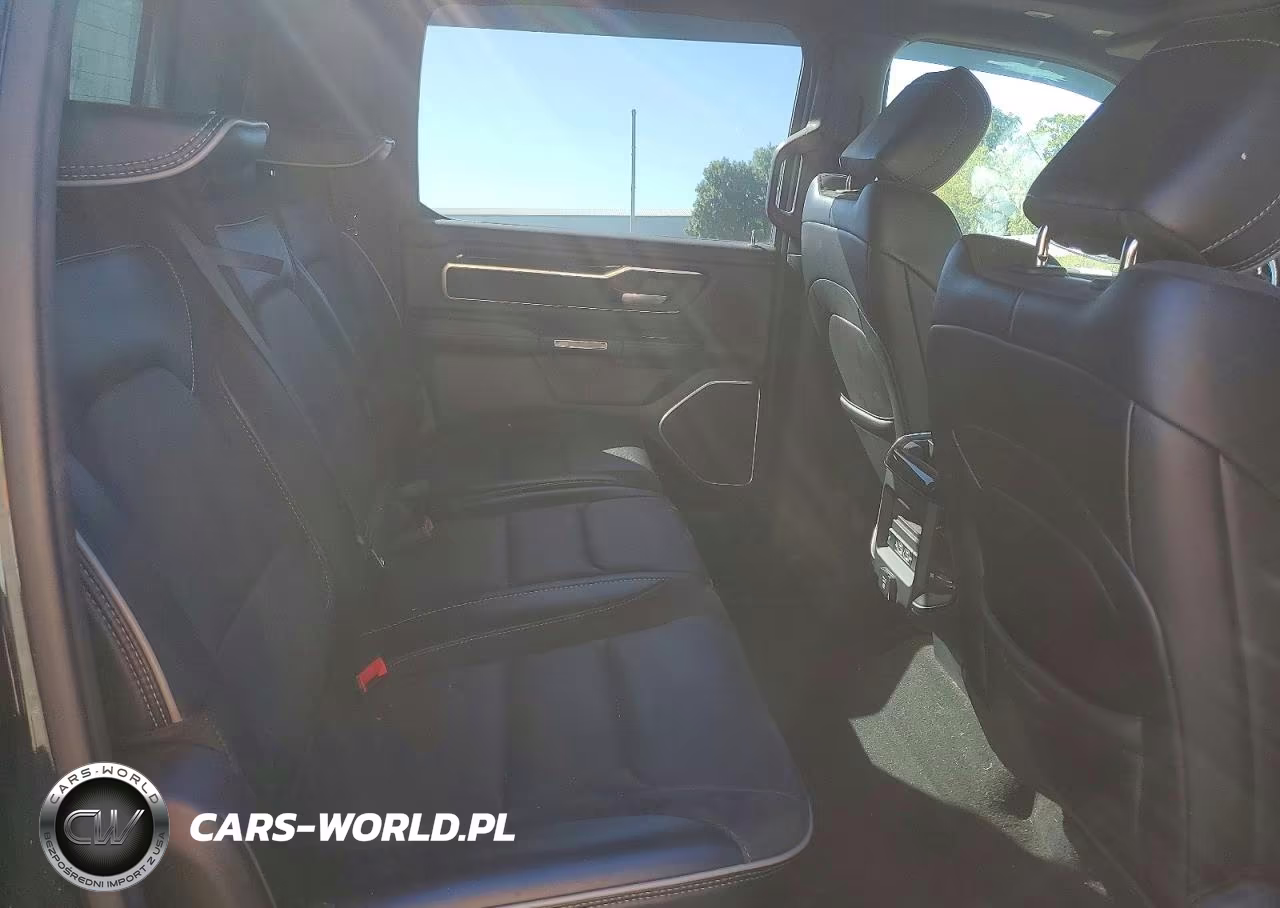 2019 Ram 1500 Laramie VIN:1C6SRFJT4KN908636 - 10