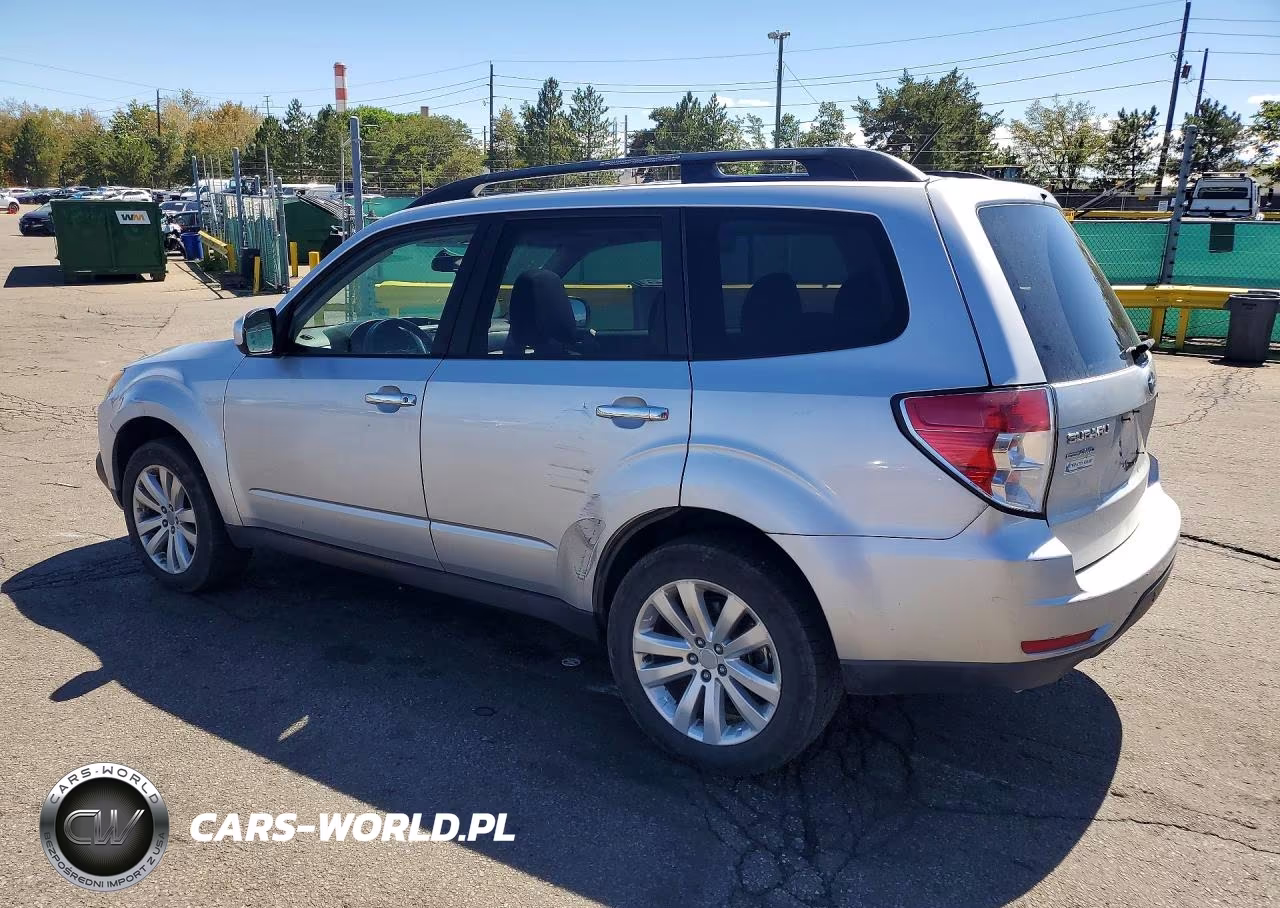2011 Subaru Forester 2.5X Premium VIN:JF2SHADC6BH745370 - 2