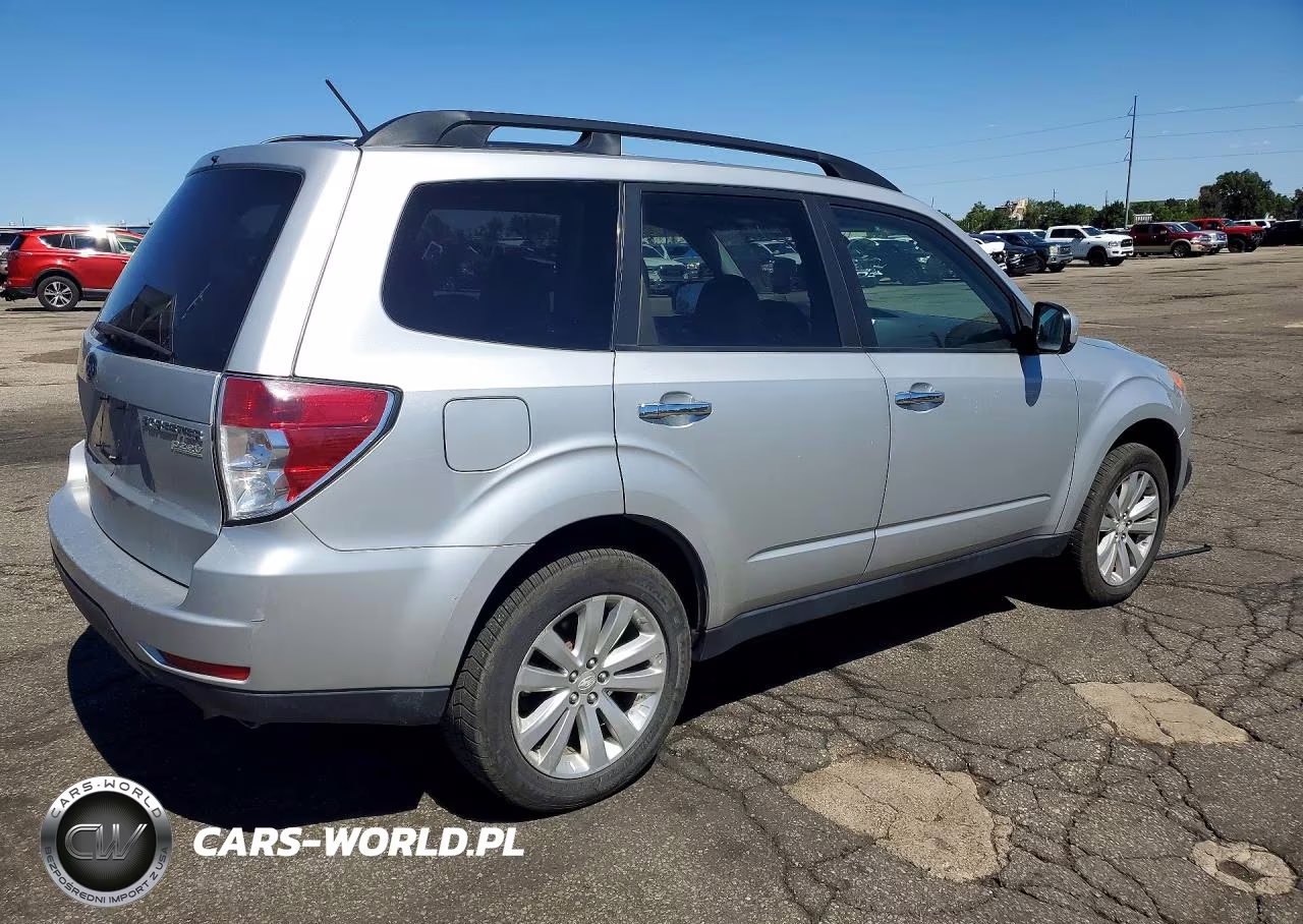 2011 Subaru Forester 2.5X Premium VIN:JF2SHADC6BH745370 - 3