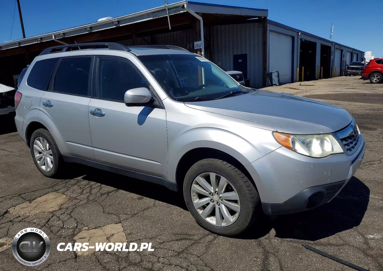 2011 Subaru Forester 2.5X Premium VIN:JF2SHADC6BH745370 - 4