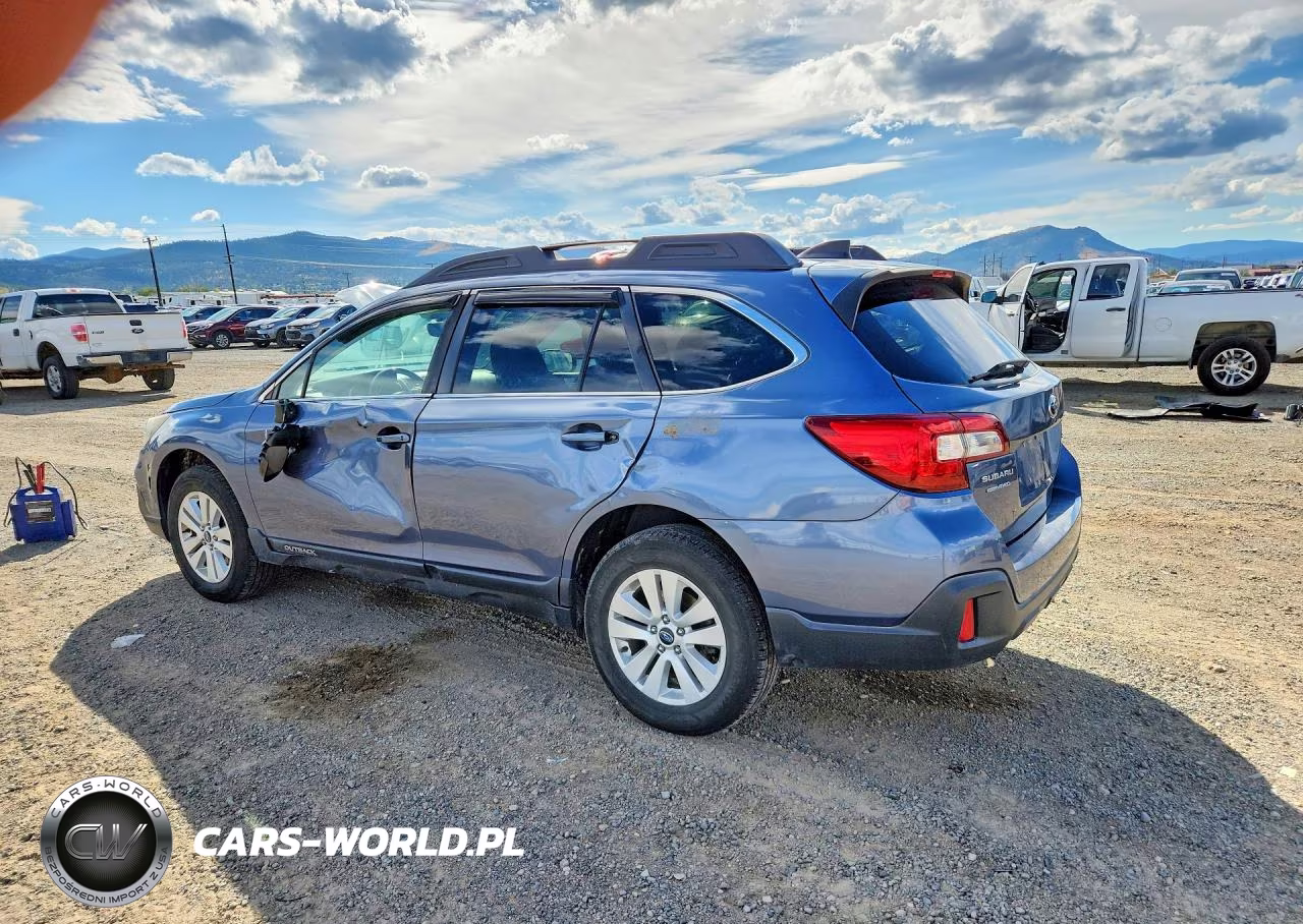 2018 Subaru Outback 2.5I Premium VIN:4S4BSAFC0J3363579 - 2