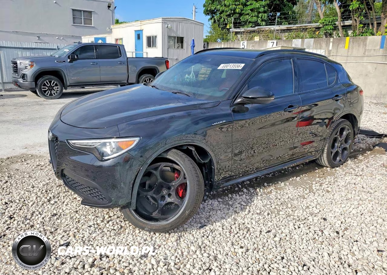 2022 Alfa Romeo Stelvio Ti VIN:ZASPAKBN6N7D49413 - 1