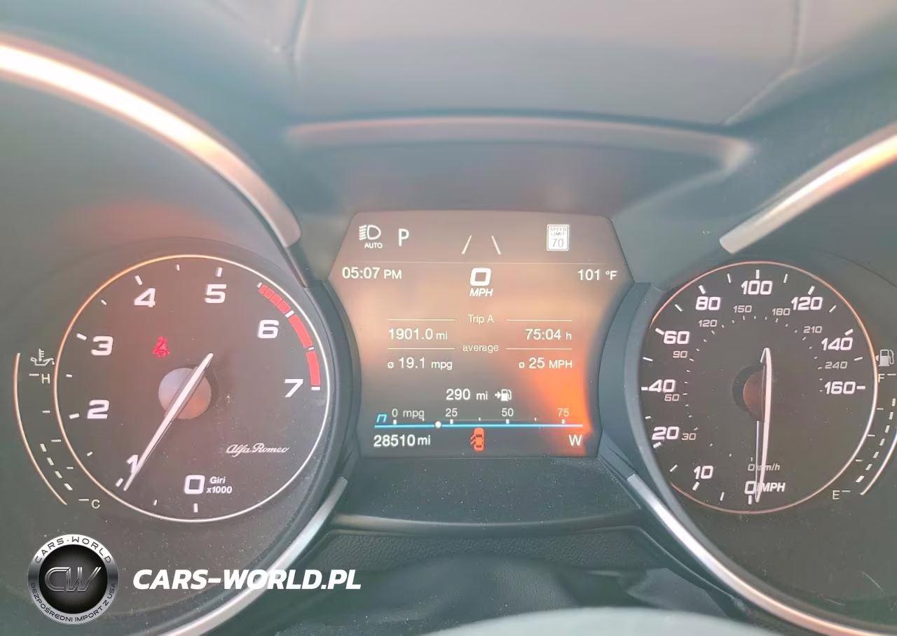 2022 Alfa Romeo Stelvio Ti VIN:ZASPAKBN6N7D49413 - 9