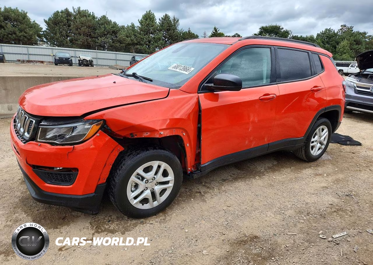 2018 Jeep Compass Sport VIN:3C4NJCABXJT286111 - 1