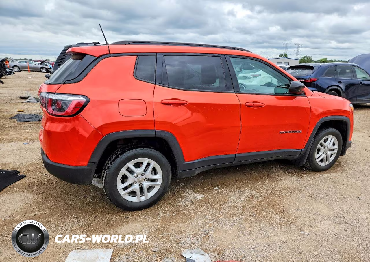 2018 Jeep Compass Sport VIN:3C4NJCABXJT286111 - 3