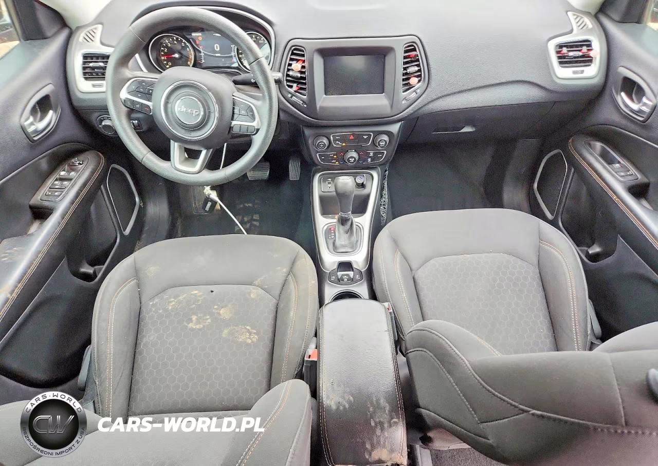 2018 Jeep Compass Sport VIN:3C4NJCABXJT286111 - 8