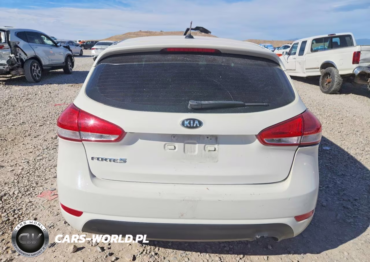 2017 Kia Forte5 Lx VIN:KNAFK5A87H5705587 - 6