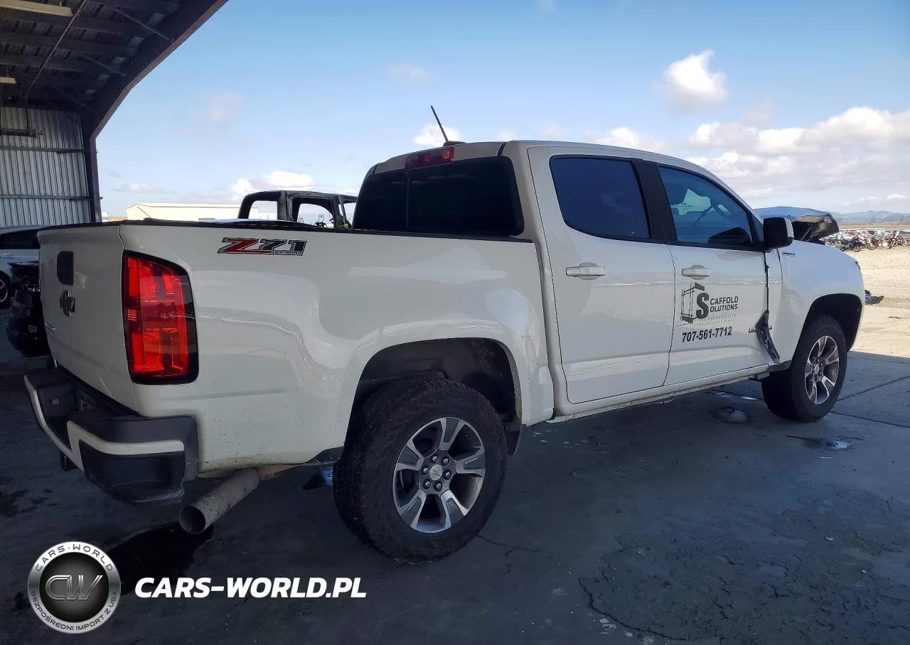 2017 Chevrolet Colorado Z71 VIN:1GCPTDE19H1303055 - 3