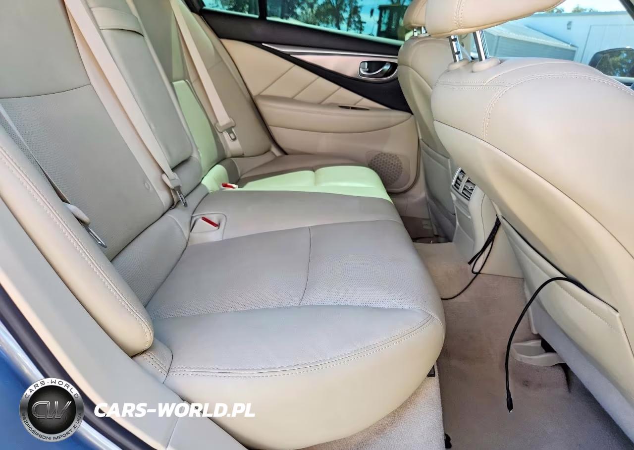 2015 Infiniti Q50 Premium VIN:JN1BV7AP3FM336065 - 10