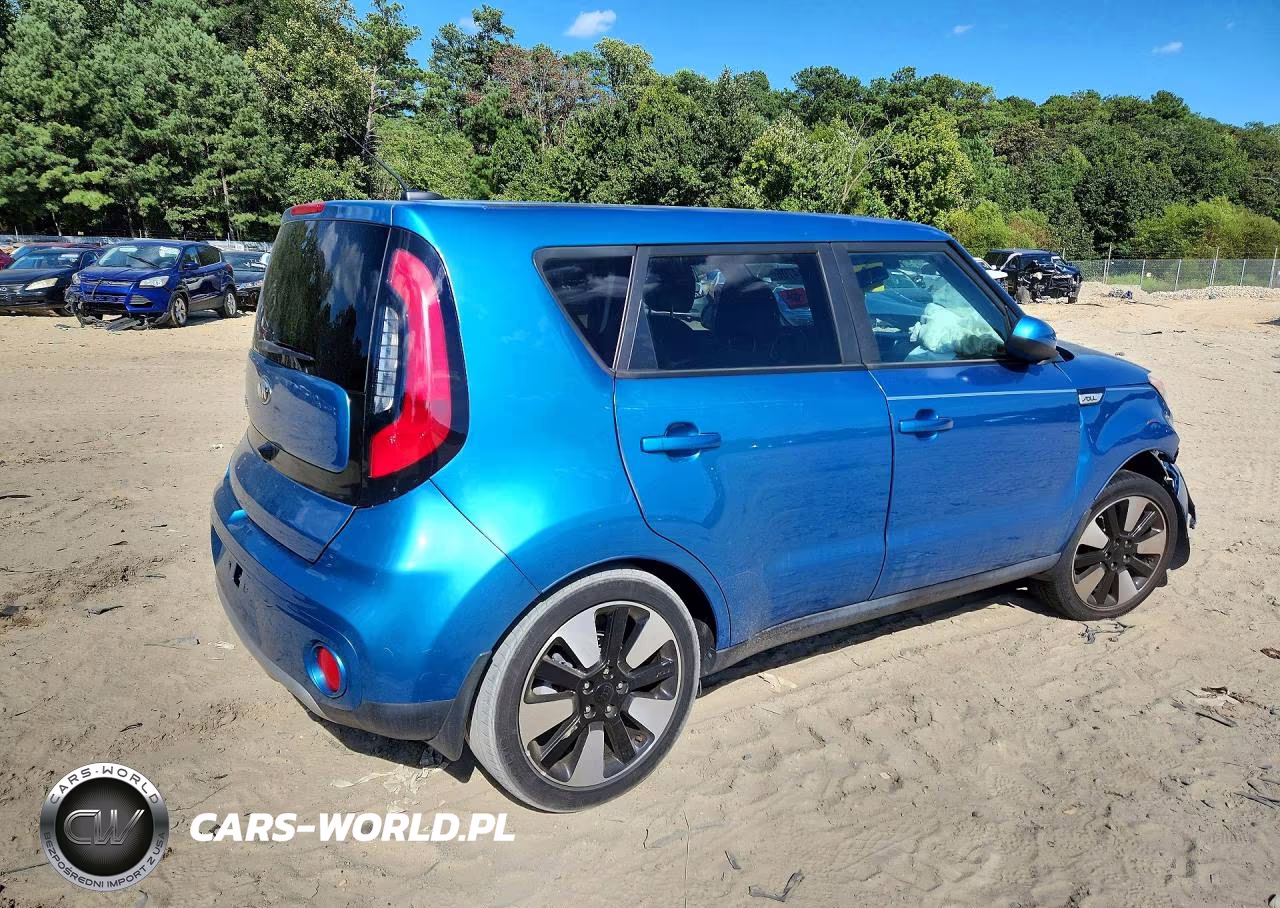 2017 Kia Soul + VIN:KNDJP3A50H7501372 - 3