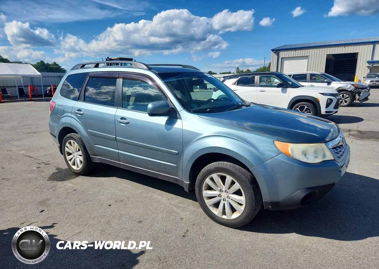 2011 Subaru Forester 2.5X Premium VIN:JF2SHADC7BH754093 - 4