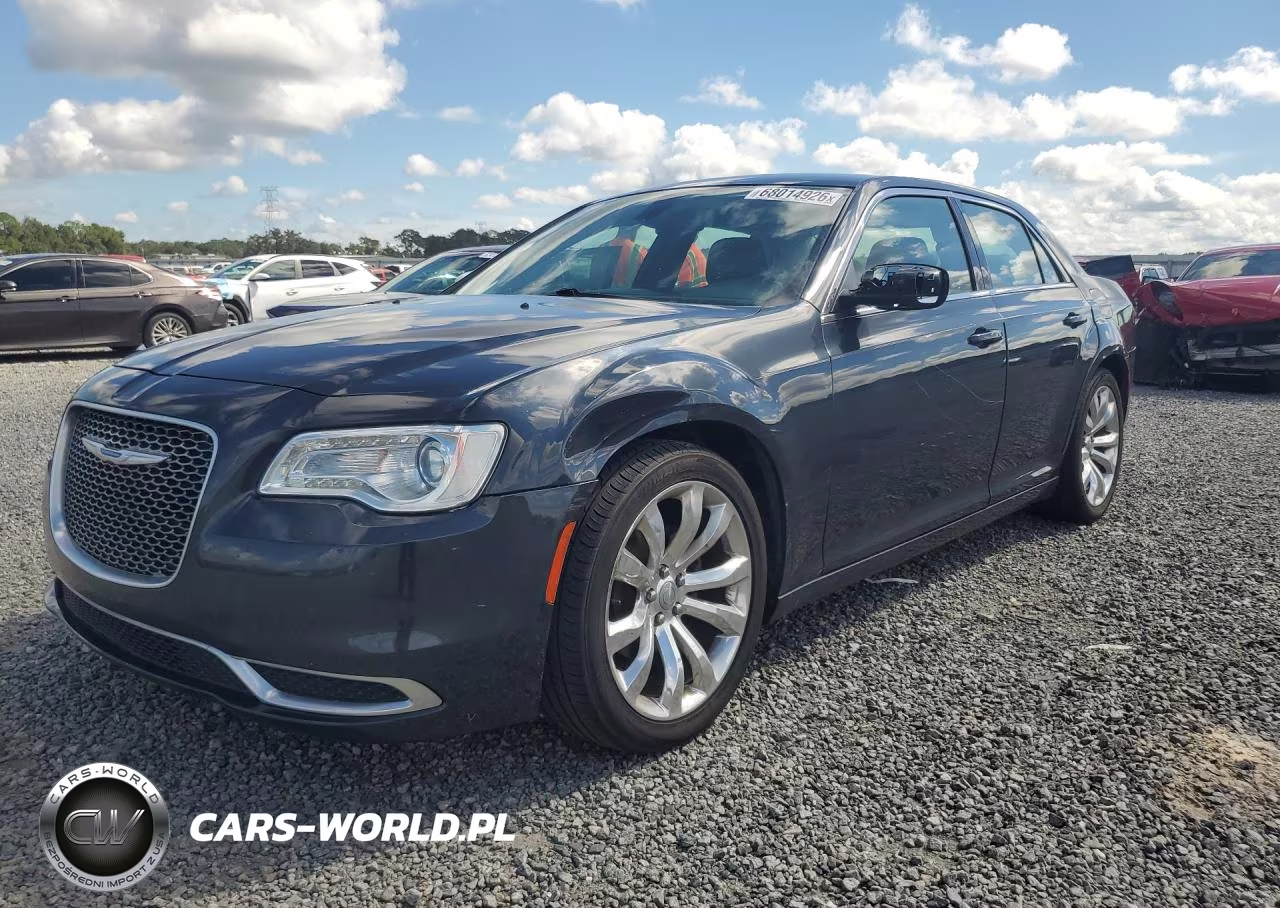 2019 Chrysler 300 Touring