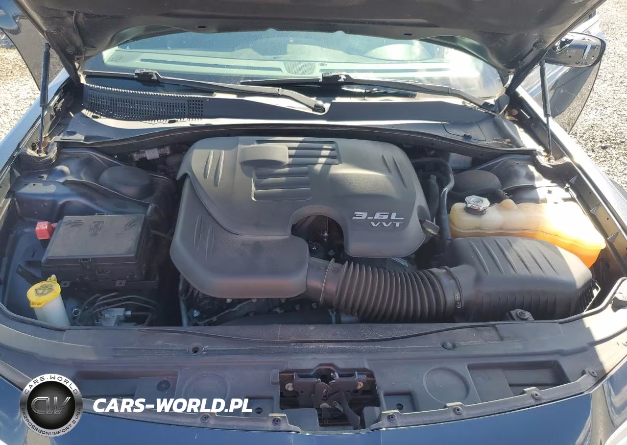 2019 Chrysler 300 Touring VIN:2C3CCAAG4KH566333 - 11