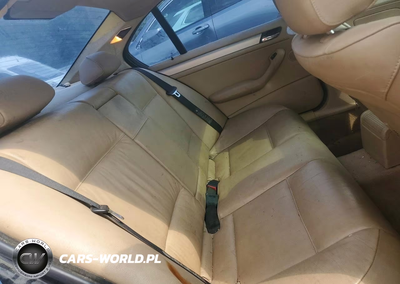 2002 BMW 330 Xi VIN:WBAEW53432PG09271 - 10