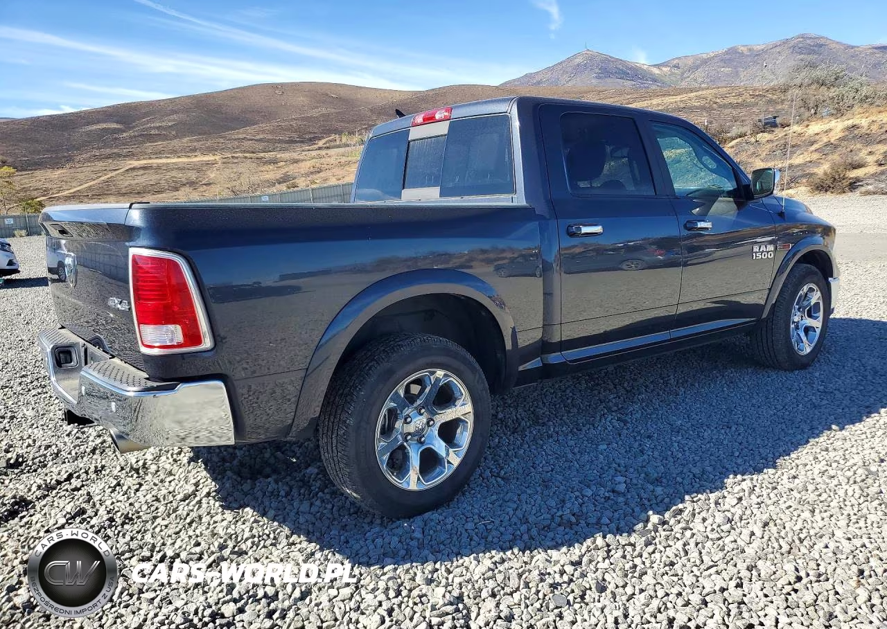 2017 Ram 1500 Laramie VIN:1C6RR7NM3HS877574 - 3