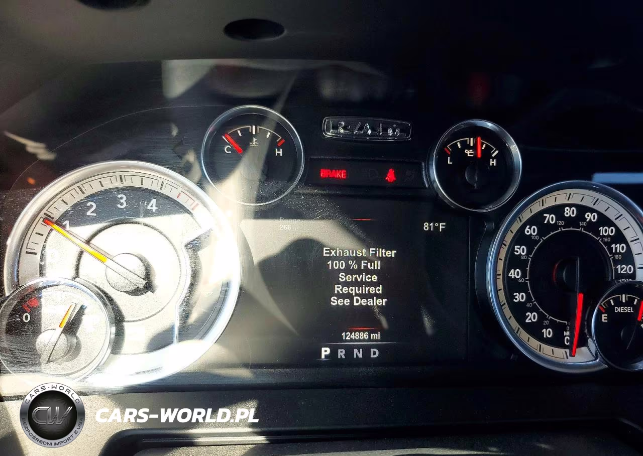 2017 Ram 1500 Laramie VIN:1C6RR7NM3HS877574 - 9