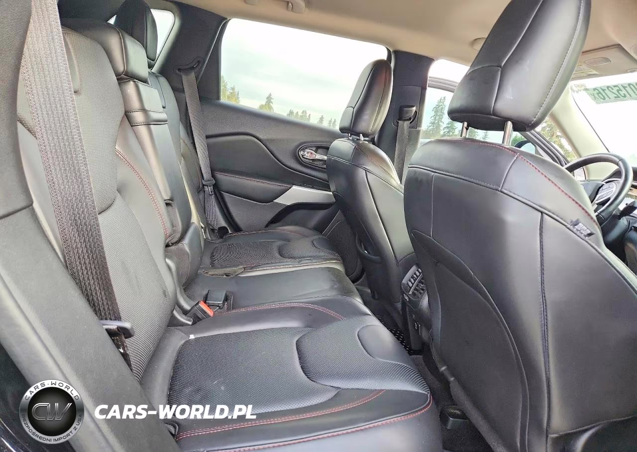 2018 Jeep Cherokee Trailhawk VIN:1C4PJMBX6JD532294 - 11