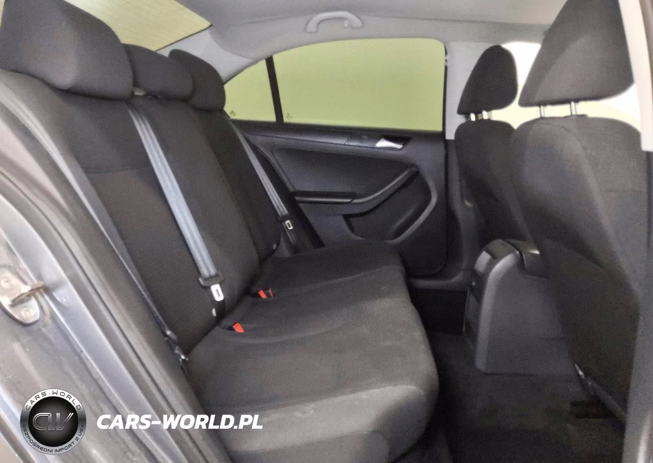 2016 Volkswagen Jetta S VIN:3VW167AJ2GM297585 - 10